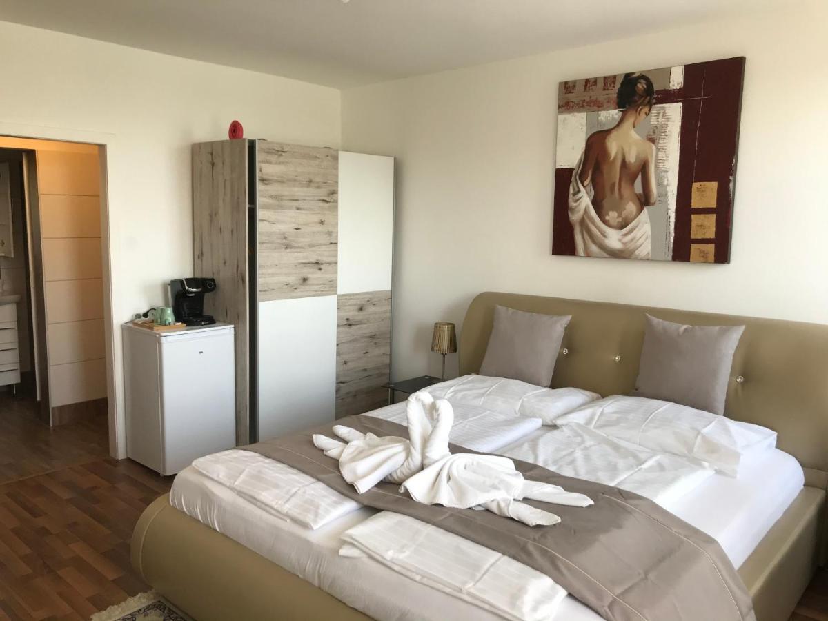 Hotel-Restaurant Zum Donaueck 毛特豪森 外观 照片
