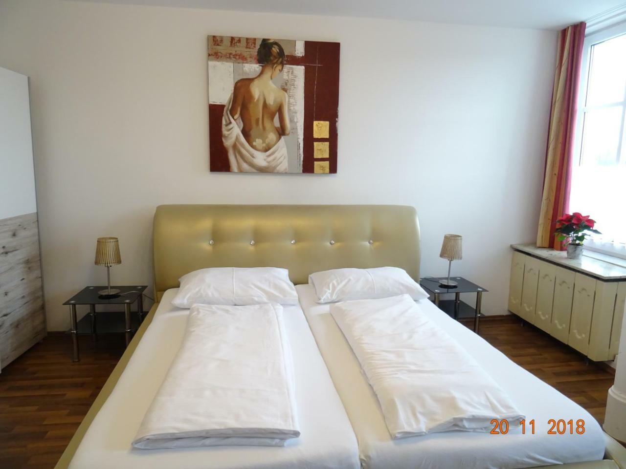 Hotel-Restaurant Zum Donaueck 毛特豪森 外观 照片